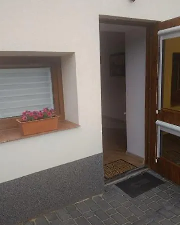 U Beaty, Niezalezne Mieszkania Do Wynajecia Ochotnica Gorna Exterior photo