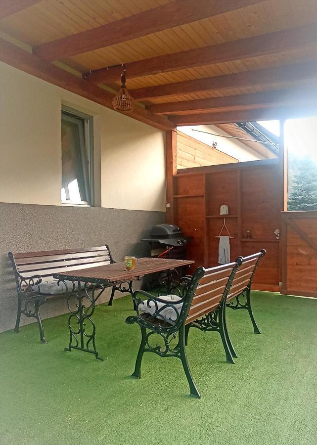 U Beaty, Niezalezne Mieszkania Do Wynajecia Apartment *